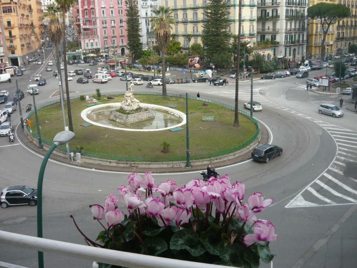 Hotel La Stanza Della Sirena à Naples Extérieur photo